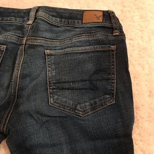 AE Straight Super Stretch Medium Wash Jean